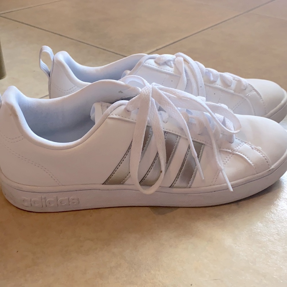Adidas Sneakers with Silver Stripe size 8